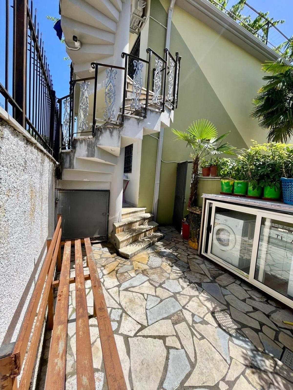 Xhou'S Home Shkodër 外观 照片